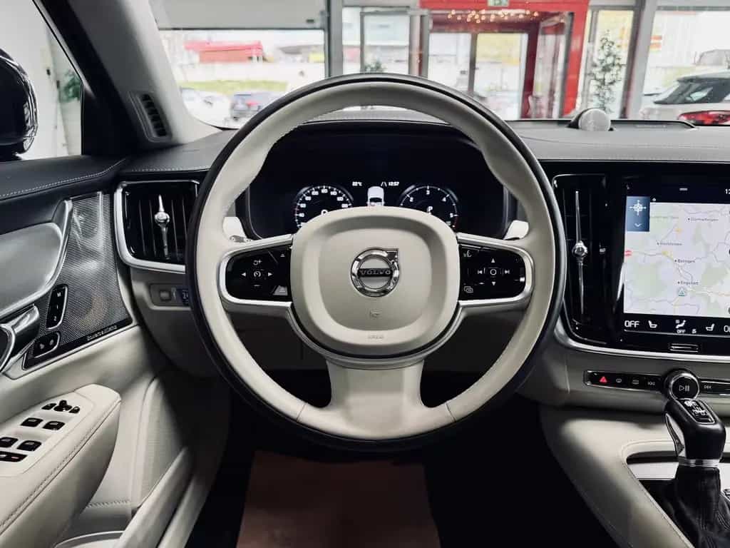 Volvo S90 Inscription AWD Bowers&Wilkins|360*|HUD|KEYL 08/2016-photo-14