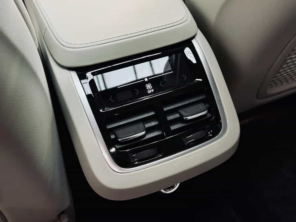 Volvo S90 Inscription AWD Bowers&Wilkins|360*|HUD|KEYL 08/2016-photo-33