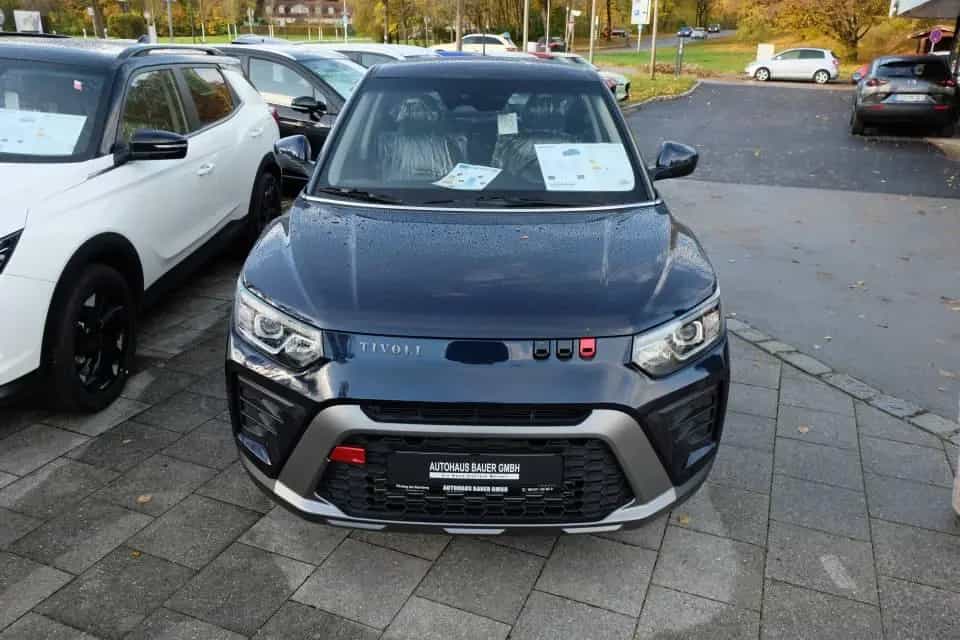 KGM Tivoli Essential null-photo-0