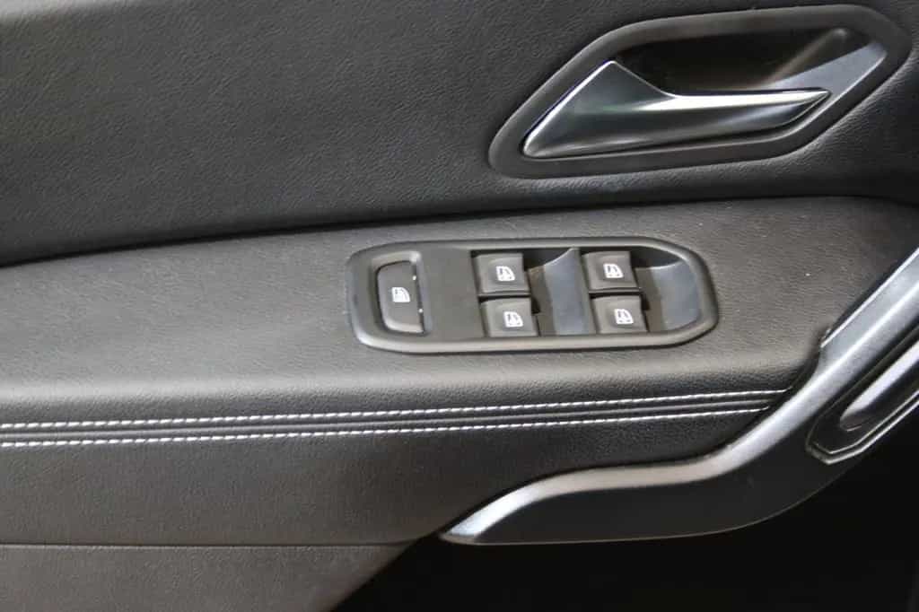 Dacia Duster II Anniversary/ Navi/ Alu/ Kamera v+h/SHZ 01/2020-photo-16