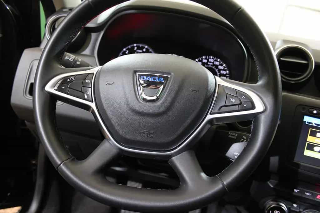 Dacia Duster II Anniversary/ Navi/ Alu/ Kamera v+h/SHZ 01/2020-photo-17