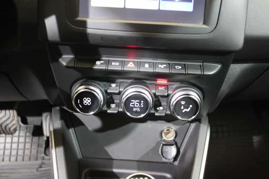 Dacia Duster II Anniversary/ Navi/ Alu/ Kamera v+h/SHZ 01/2020-photo-19