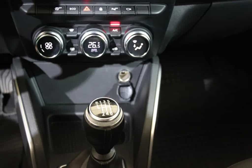 Dacia Duster II Anniversary/ Navi/ Alu/ Kamera v+h/SHZ 01/2020-photo-20