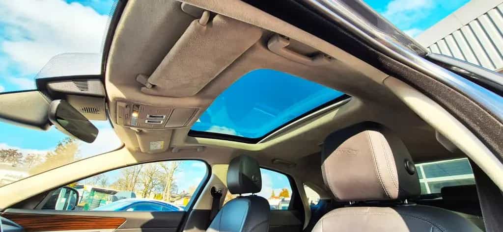 Jaguar XF Portfolio V6 300PS 08/2019-photo-14