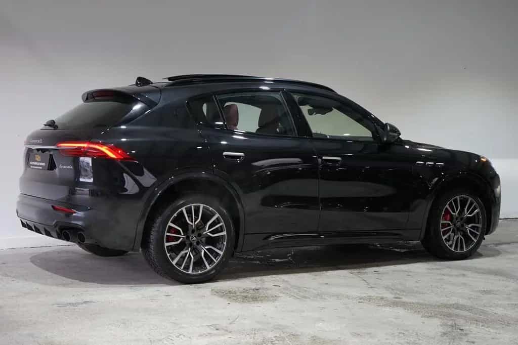 Maserati Grecale Modena 4WD*PANO*360°*S&F*HuD*ACC* 11/2022-photo-10