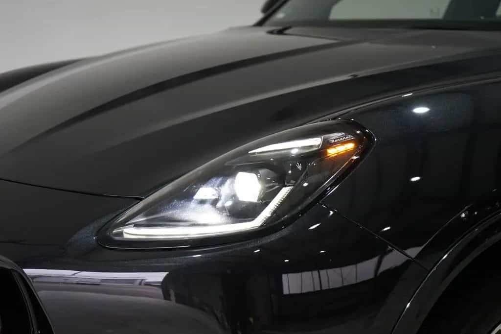 Maserati Grecale Modena 4WD*PANO*360°*S&F*HuD*ACC* 11/2022-photo-15