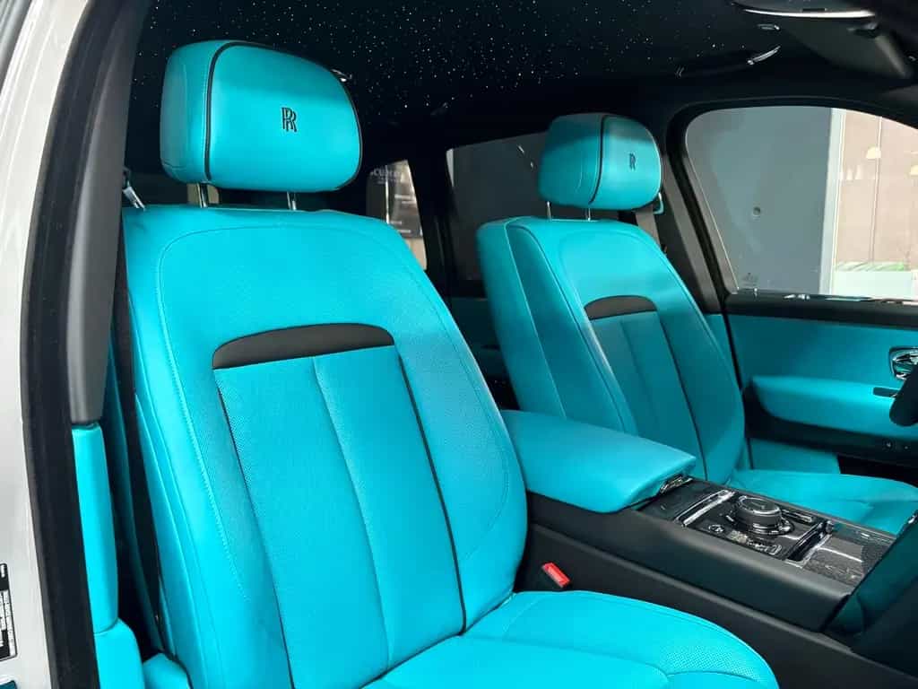 Rolls-Royce Cullinan Black Badge null-photo-12