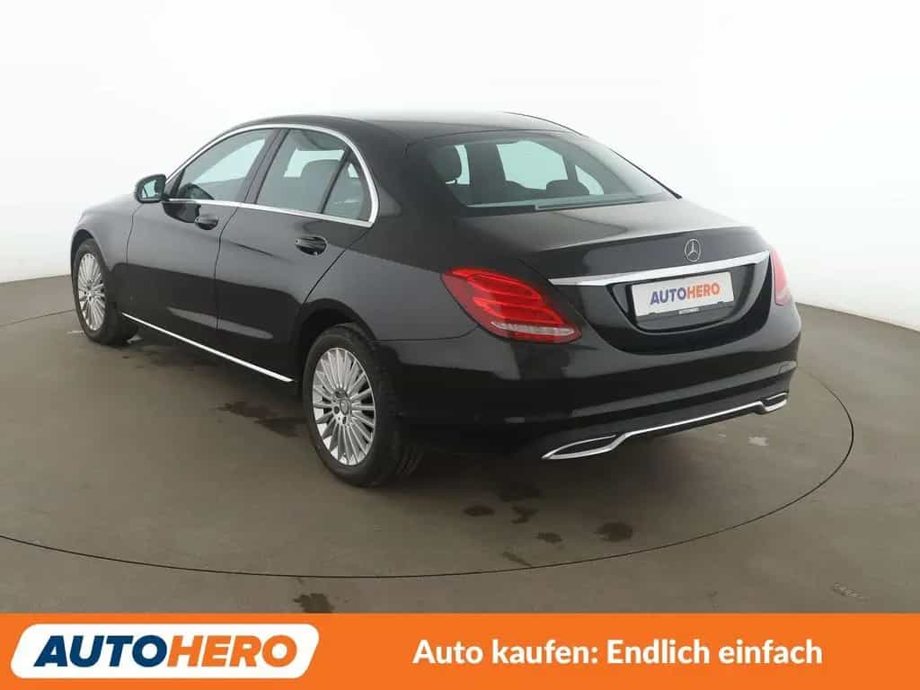 Mercedes-Benz C-Class 180 CGI Exclusive Aut.*NAVI*LED*PDC*SHZ*TEMPO* 07/2017-photo-2