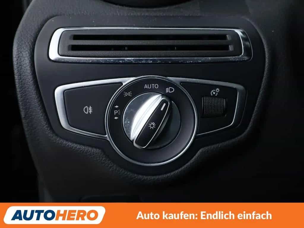 Mercedes-Benz C-Class 180 CGI Exclusive Aut.*NAVI*LED*PDC*SHZ*TEMPO* 07/2017-photo-29