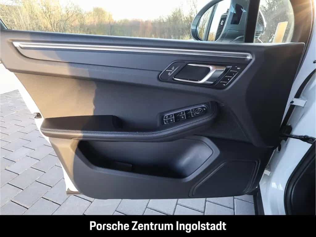 Porsche Macan T Panorama SurrondView Abstandsregel Spurw 03/2024-photo-25