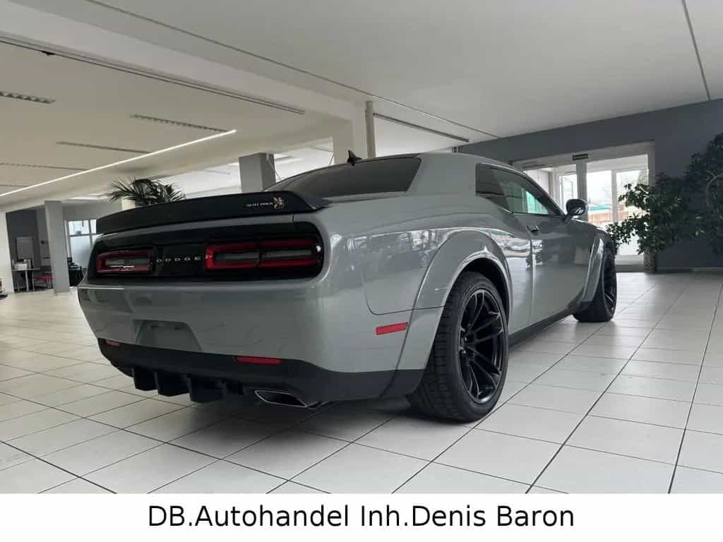 Dodge Challenger 6.4 V8 SRT Scat Pack Widebody 06/2023-photo-4