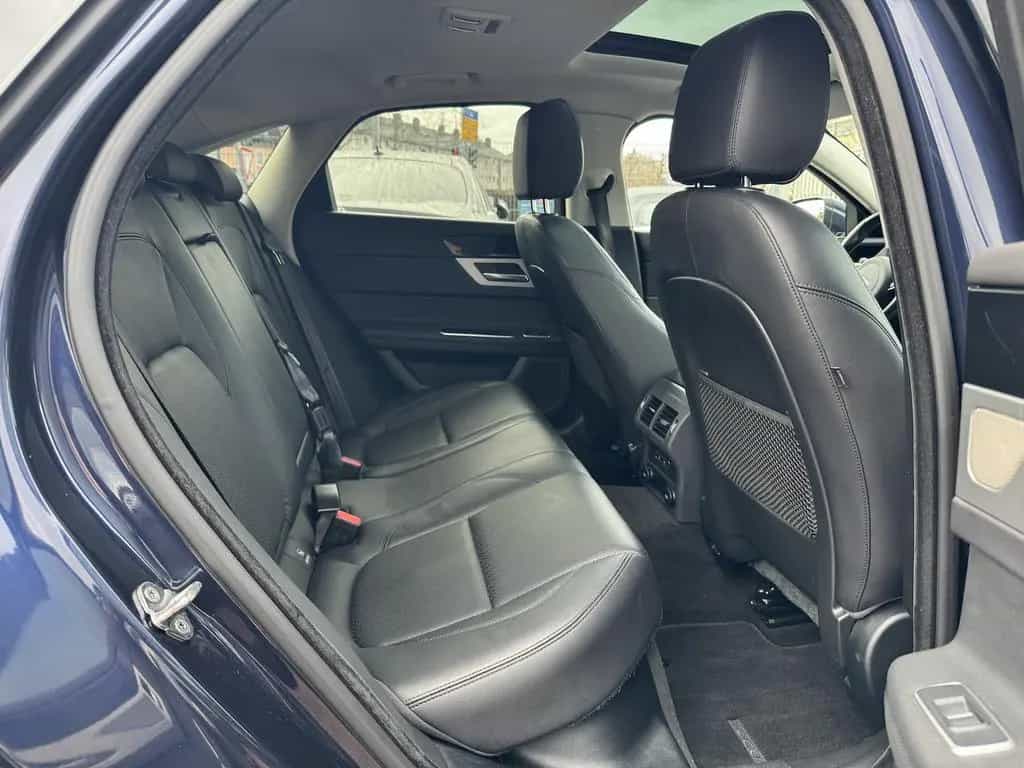 Jaguar XF 25d Prestige NAVI LEDER PANO RFKA TWA 03/2018-photo-13