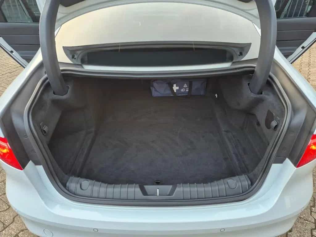 Jaguar XF 25t R-Sport Automatik * Scheckheft 03/2019-photo-6