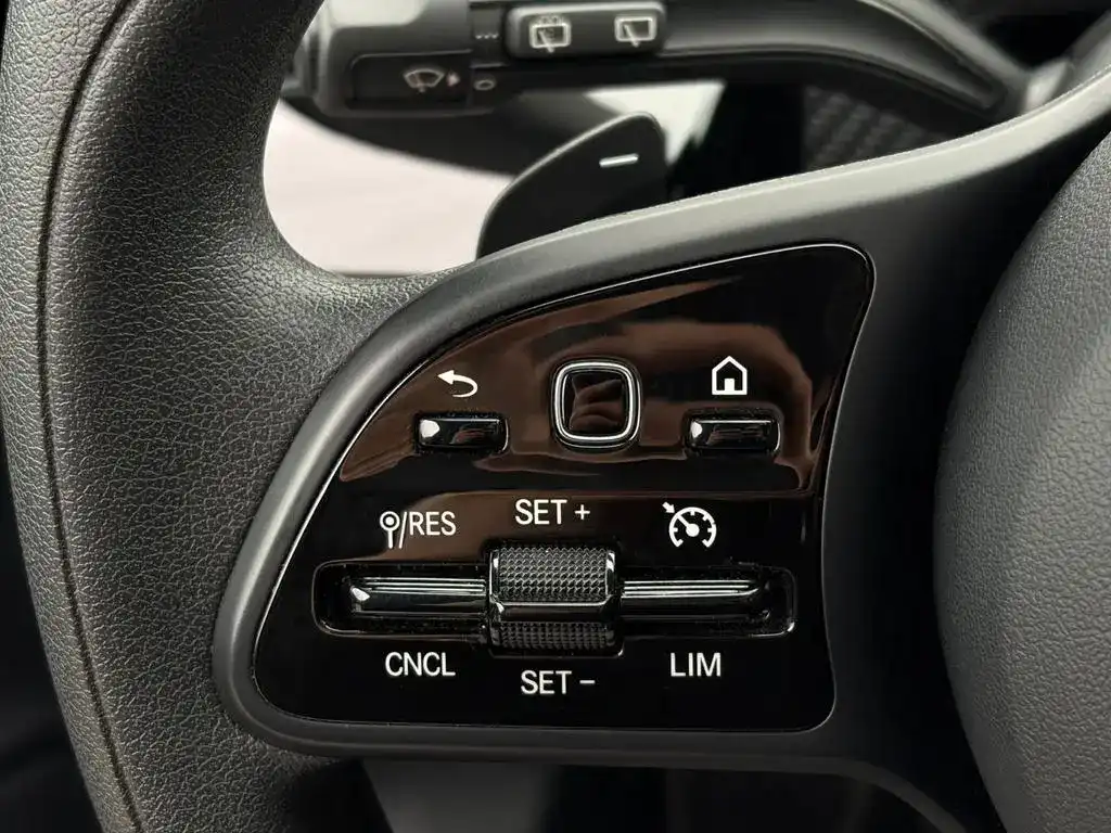 Mercedes-Benz CLA 180 Shooting Brake CLA 180 SB SHZ LKA TEMP MBUX Navi Wifi CarPlay 06/2023-photo-13