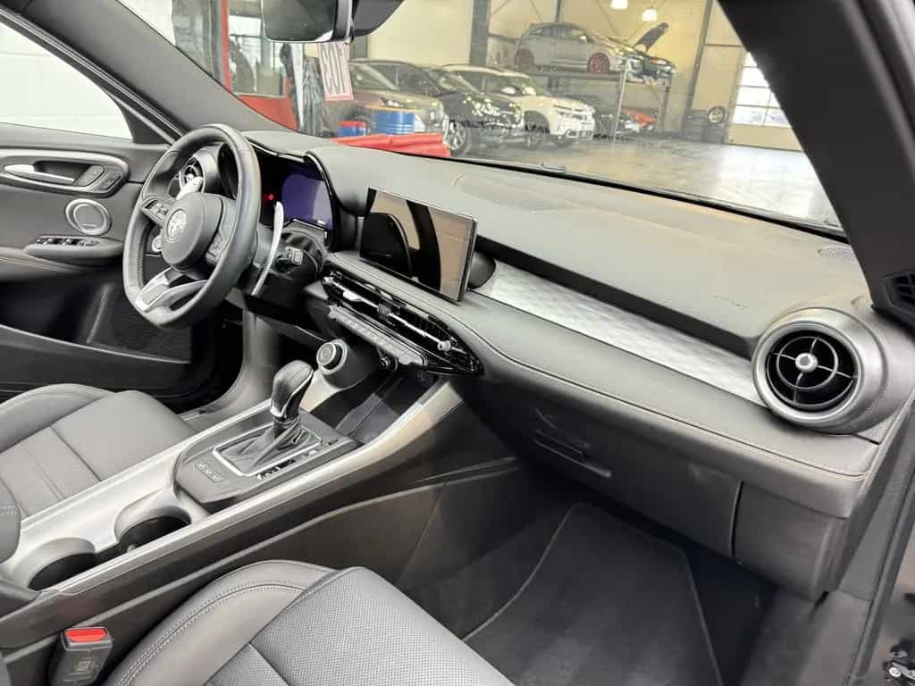 Alfa Romeo Tonale 1.6 VGT-D Veloce ACC LED Car Play 07/2024-photo-16