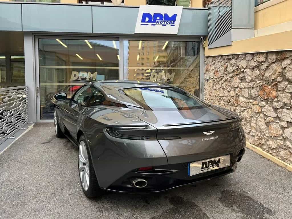 Aston Martin DB11 12/2020-photo-10
