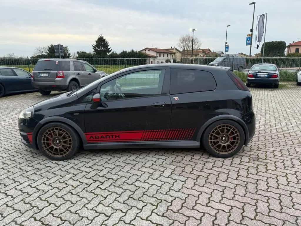 Abarth Grande Punto 1.4 T-Jet 16V 3 porte 05/2009-photo-3