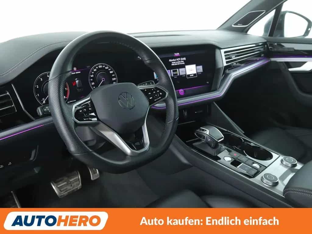 Volkswagen Touareg 3.0 TSI R-Line 4Motion Aut.*NAVI*HUD*LED 08/2022-photo-10
