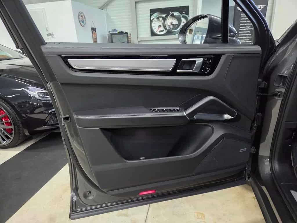 Porsche Cayenne Turbo/Sitzlüftung/Soft-Close/PDLS+/*700€ 11/2019-photo-13