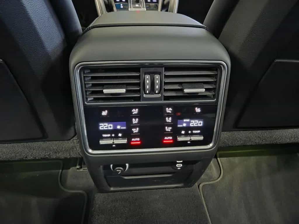 Porsche Cayenne Turbo/Sitzlüftung/Soft-Close/PDLS+/*700€ 11/2019-photo-22