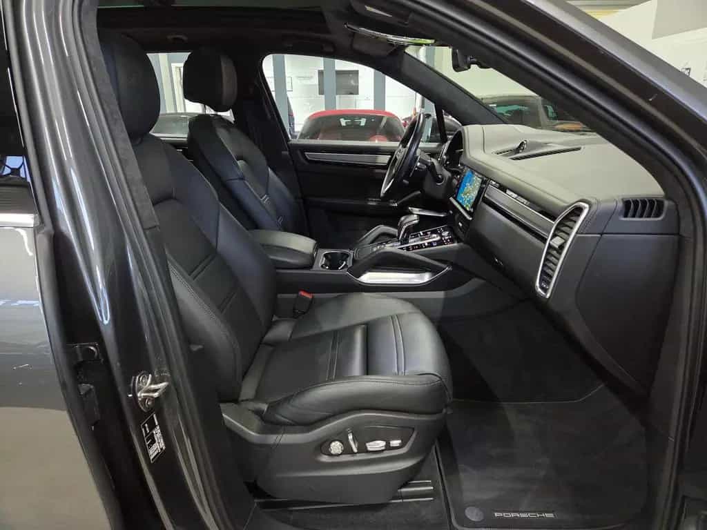 Porsche Cayenne Turbo/Sitzlüftung/Soft-Close/PDLS+/*700€ 11/2019-photo-27