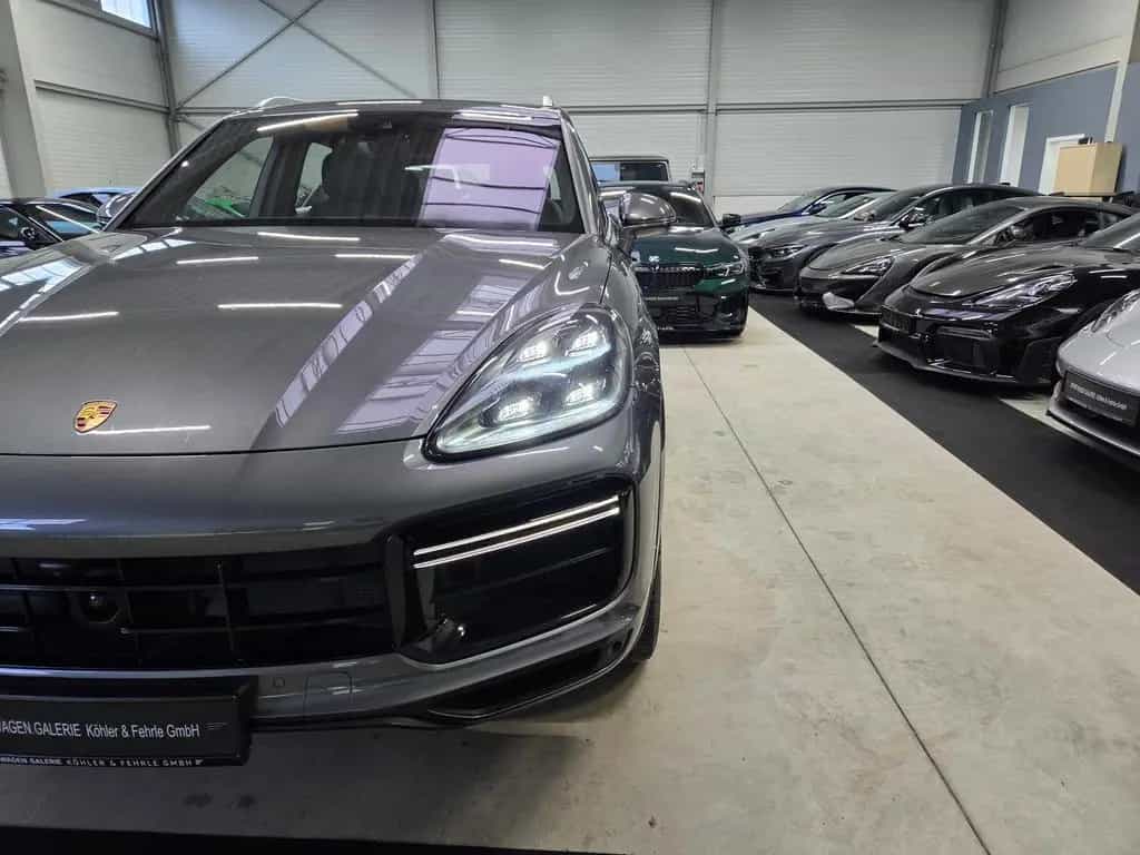Porsche Cayenne Turbo/Sitzlüftung/Soft-Close/PDLS+/*700€ 11/2019-photo-34