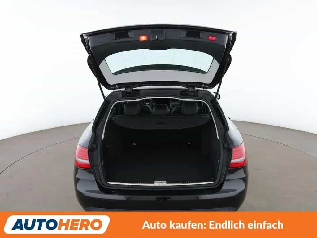 Mercedes-Benz C-Class 180 T Avantgarde Aut. *NAVI*LED*TEMPO*CAM* 11/2019-photo-16