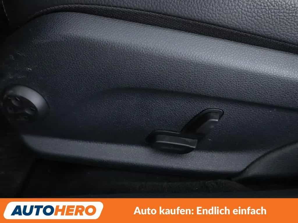 Mercedes-Benz C-Class 180 T Avantgarde Aut. *NAVI*LED*TEMPO*CAM* 11/2019-photo-31