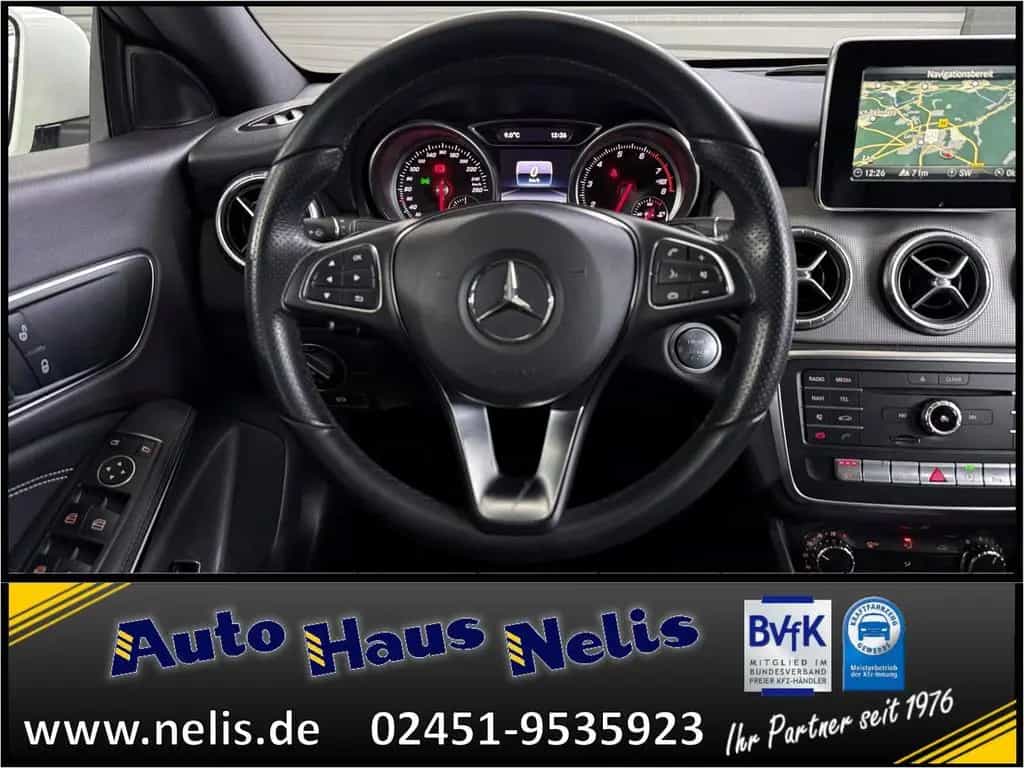 Mercedes-Benz CLA-Class 180 Coupe Urban PDC Navi LED NotbremsAssyst 03/2018-photo-10