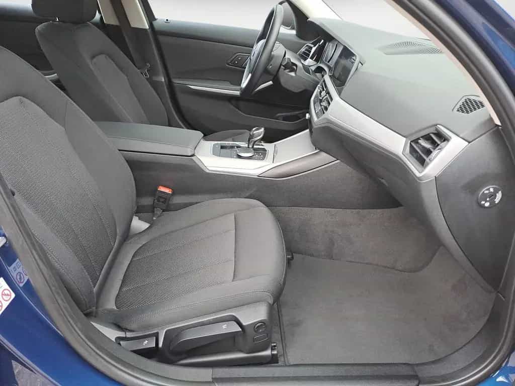 BMW 3 Series 320i Touring Advantage Auto Innovationspaket BMW 02/2021-photo-8