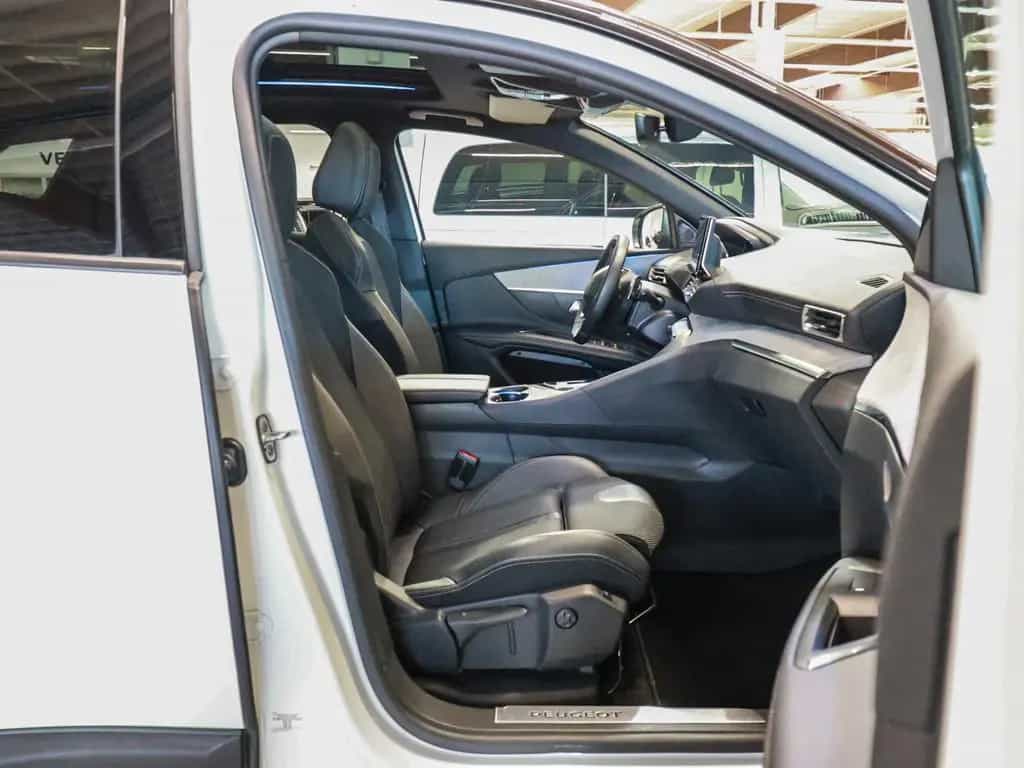 Peugeot 3008 GT Hybrid 136 e-DSC6 AHK NACHTSICHT ACC LED 01/2024-photo-1