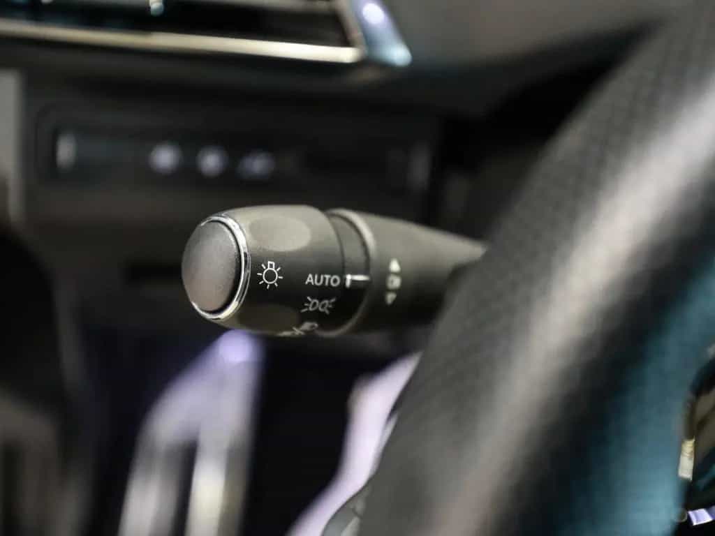 Peugeot 3008 GT Hybrid 136 e-DSC6 AHK NACHTSICHT ACC LED 01/2024-photo-25