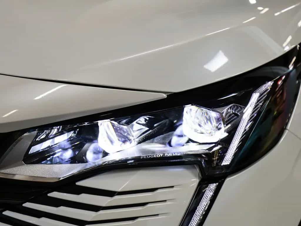 Peugeot 3008 GT Hybrid 136 e-DSC6 AHK NACHTSICHT ACC LED 01/2024-photo-33