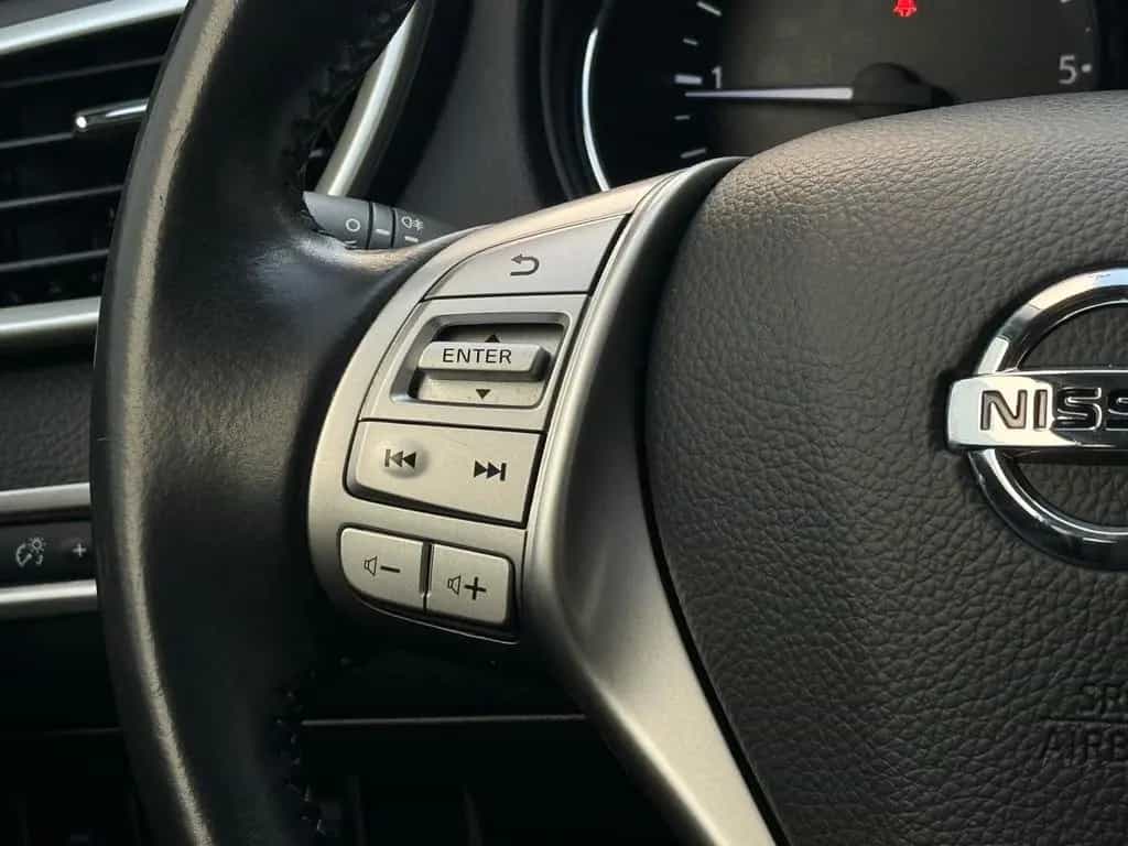 Nissan Qashqai N-Connecta AUT.°PANO°360 KAMERA°NAVI°SHZ 10/2016-photo-17