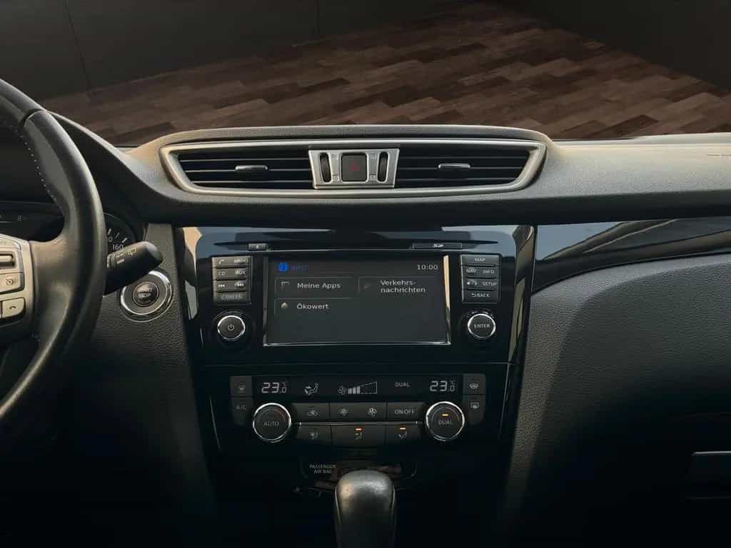 Nissan Qashqai N-Connecta AUT.°PANO°360 KAMERA°NAVI°SHZ 10/2016-photo-19