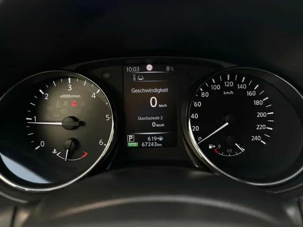 Nissan Qashqai N-Connecta AUT.°PANO°360 KAMERA°NAVI°SHZ 10/2016-photo-24