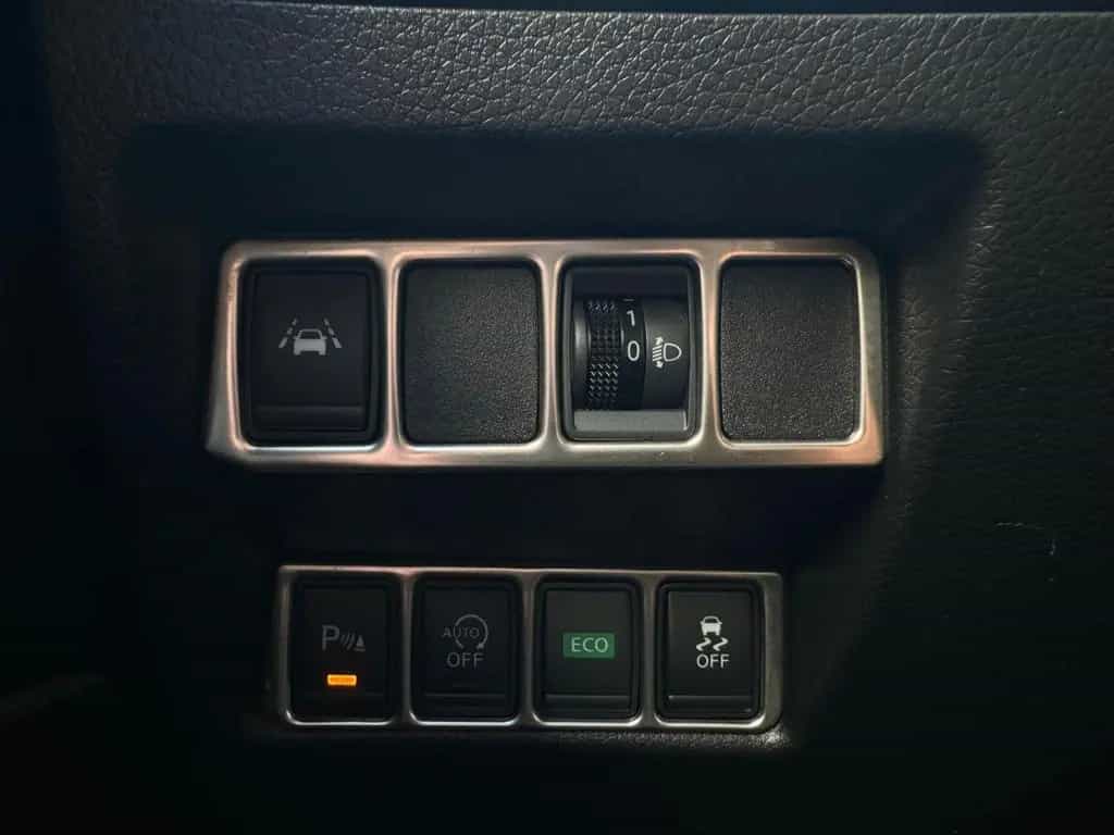 Nissan Qashqai N-Connecta AUT.°PANO°360 KAMERA°NAVI°SHZ 10/2016-photo-27