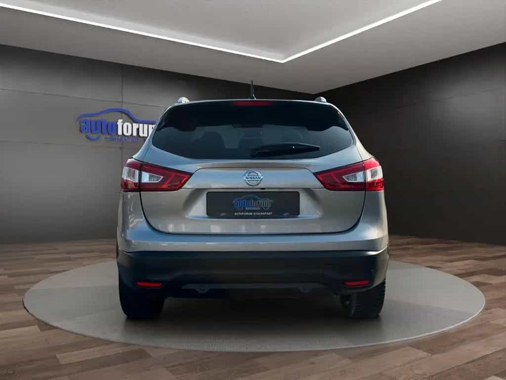 Nissan Qashqai N-Connecta AUT.°PANO°360 KAMERA°NAVI°SHZ 10/2016-photo-4