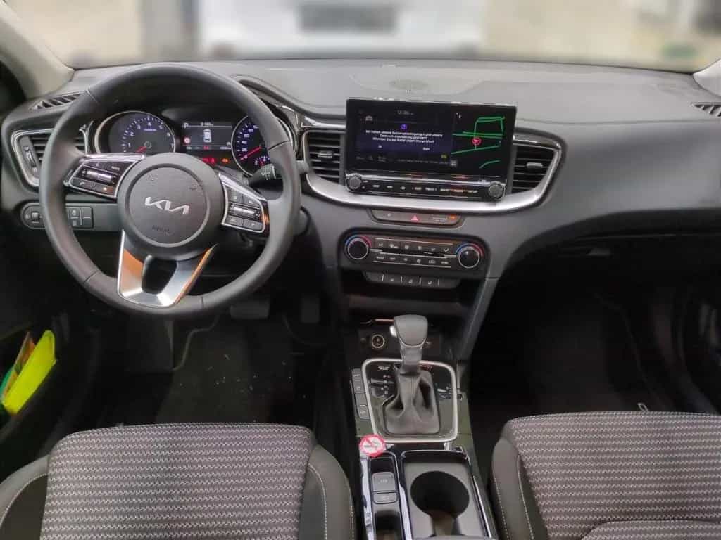 Kia Ceed_sw 1.5T Spirit DCT7 LED Navi Allwetter ACC 04/2025-photo-8