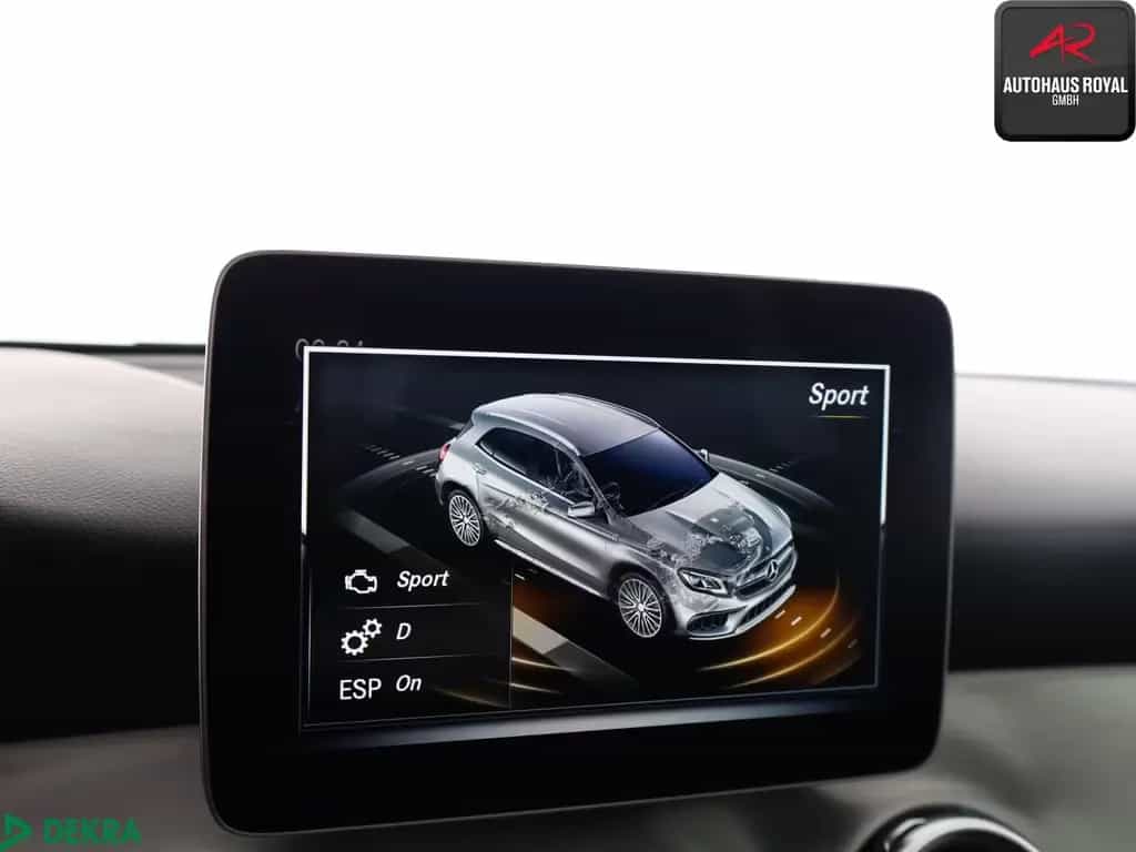 Mercedes-Benz GLA 250 4M AMG KAMERA,TOTWINKEL,PANORAMA,18ZOLL 11/2019-photo-13