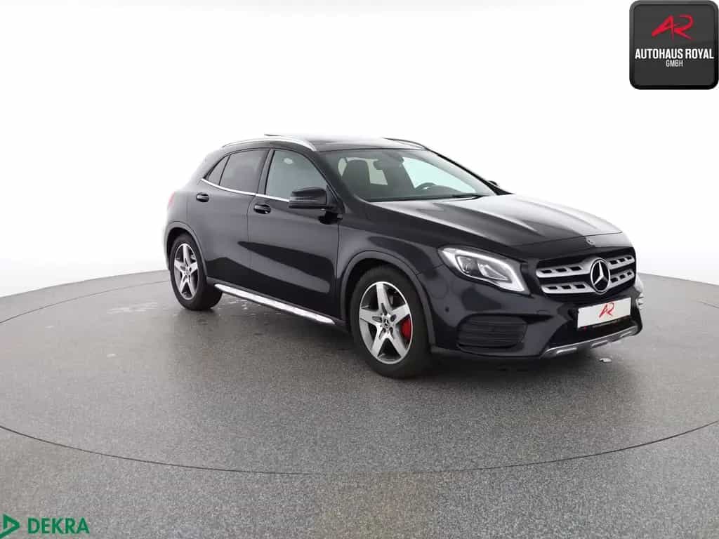Mercedes-Benz GLA 250 4M AMG KAMERA,TOTWINKEL,PANORAMA,18ZOLL 11/2019-photo-6