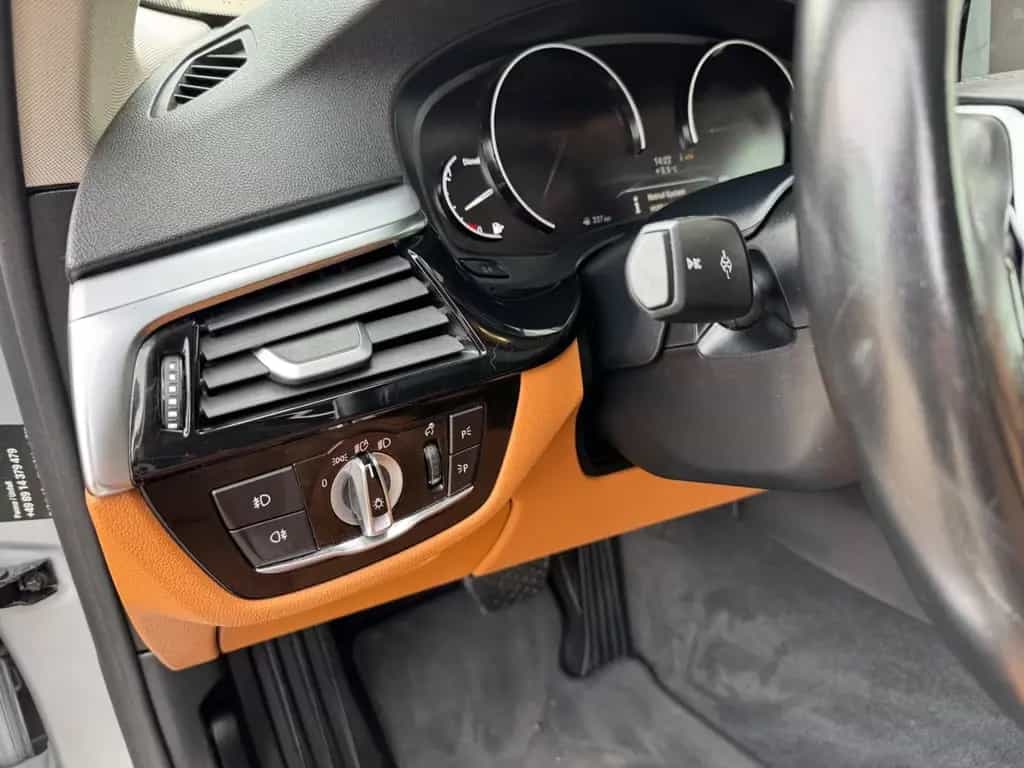 BMW 520 G30 520d Lim. LED AUTOMATIK EURO 6 2.HAND 09/2018-photo-19