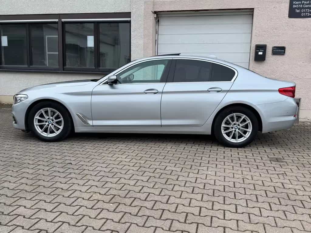 BMW 520 G30 520d Lim. LED AUTOMATIK EURO 6 2.HAND 09/2018-photo-2