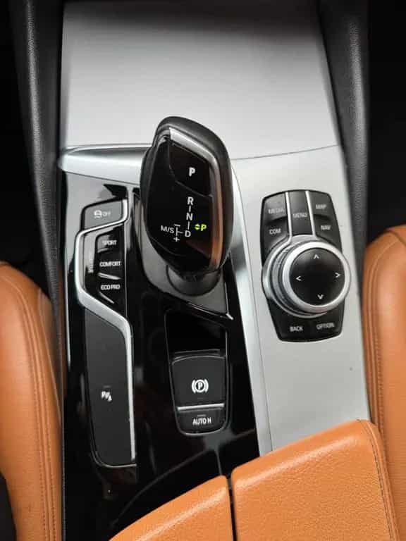 BMW 520 G30 520d Lim. LED AUTOMATIK EURO 6 2.HAND 09/2018-photo-22