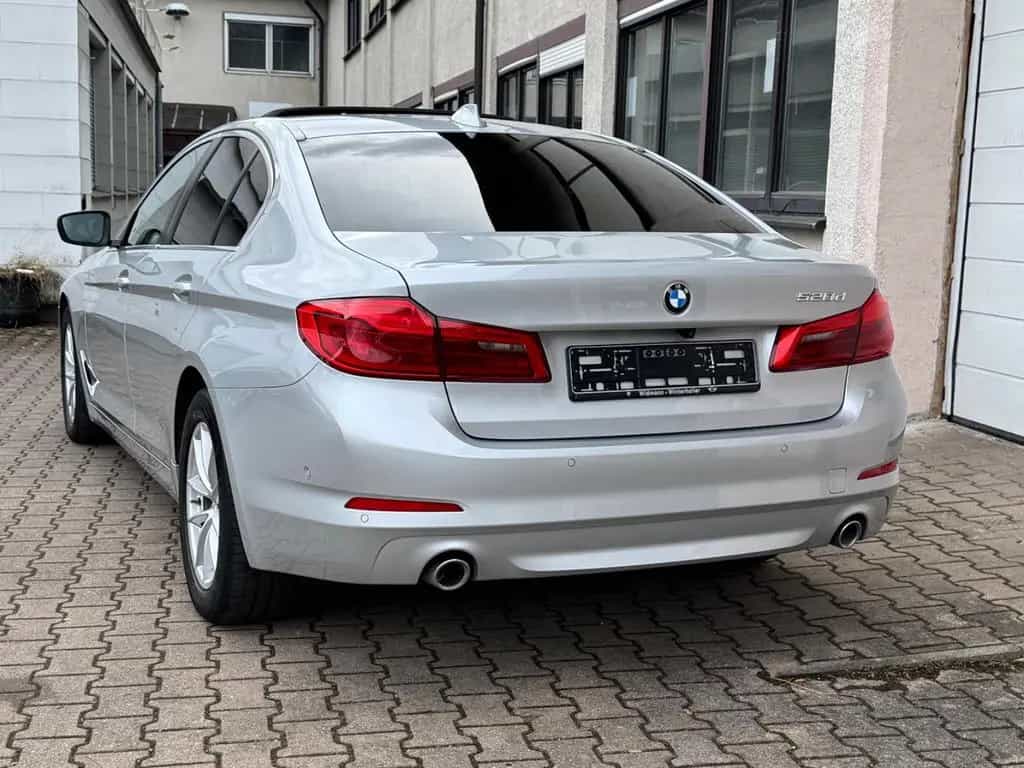 BMW 520 G30 520d Lim. LED AUTOMATIK EURO 6 2.HAND 09/2018-photo-4