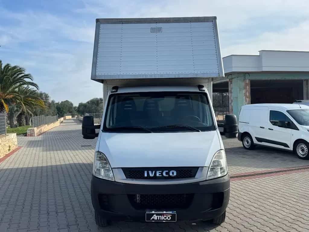 Iveco Daily Daily 35C17 3.0 170CV Furgonatura in allum 09/2010-photo-1