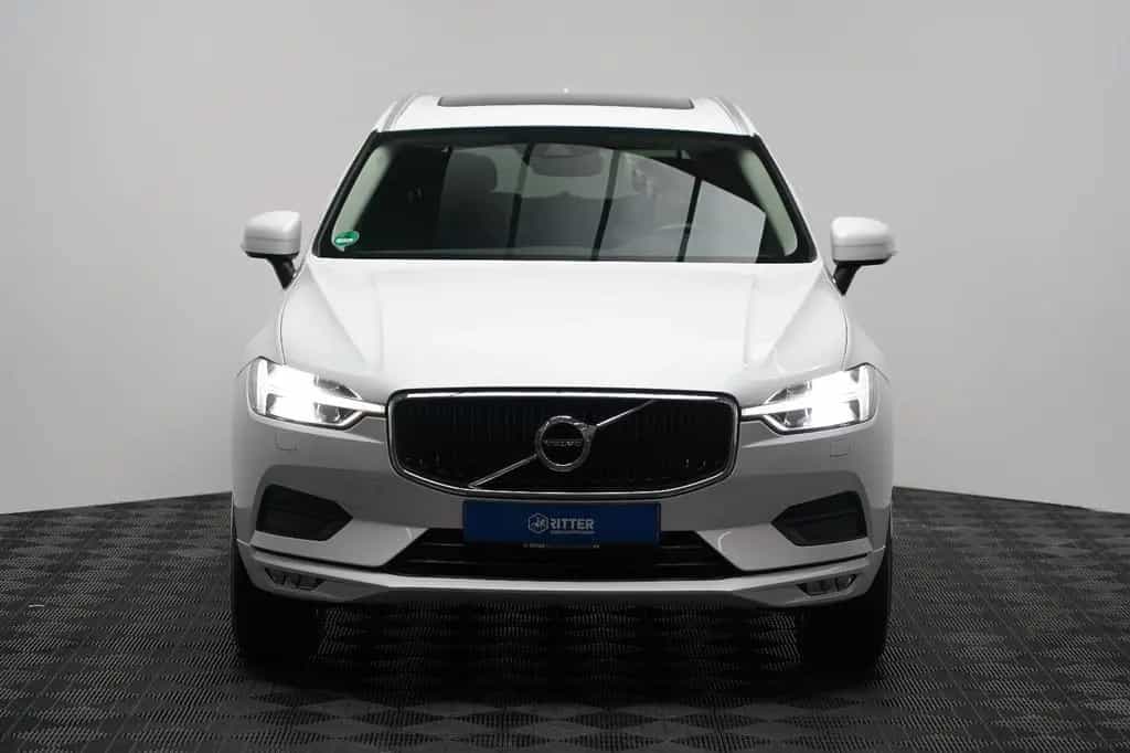 Volvo XC60 B4 D AWD MomentumPro R-Kamera H&K PANO DAB 12/2020-photo-1