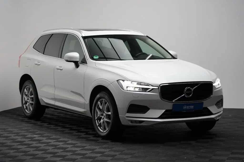 Volvo XC60 B4 D AWD MomentumPro R-Kamera H&K PANO DAB 12/2020-photo-2