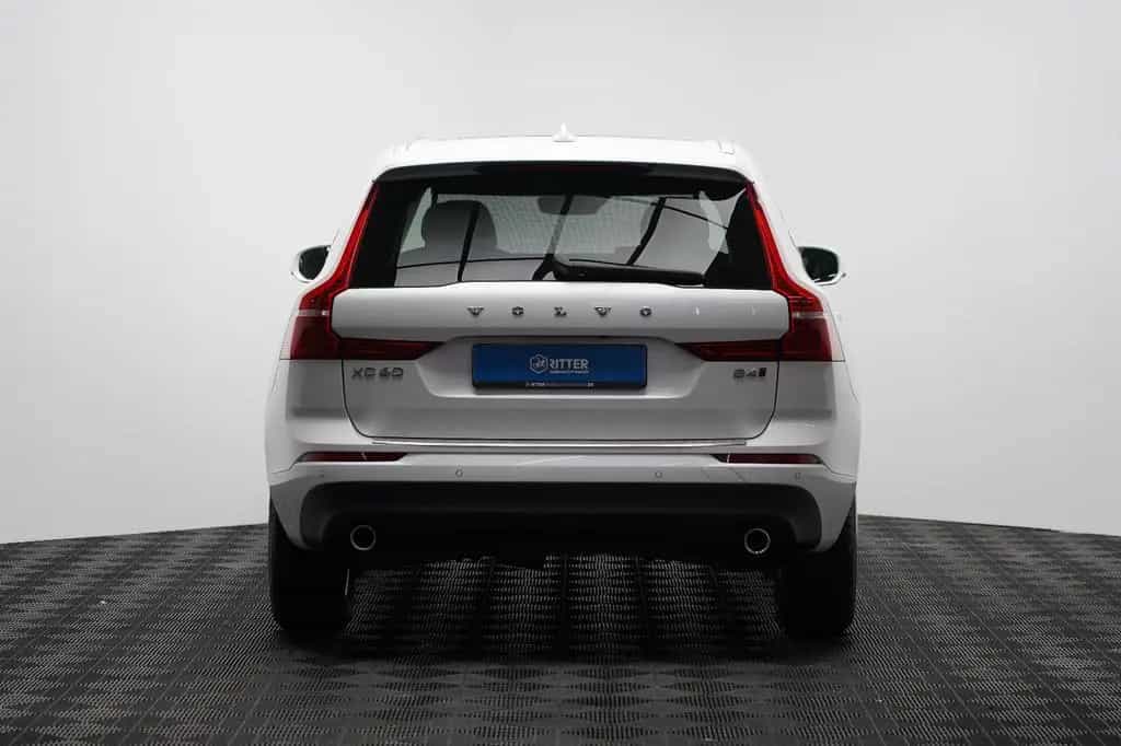 Volvo XC60 B4 D AWD MomentumPro R-Kamera H&K PANO DAB 12/2020-photo-6