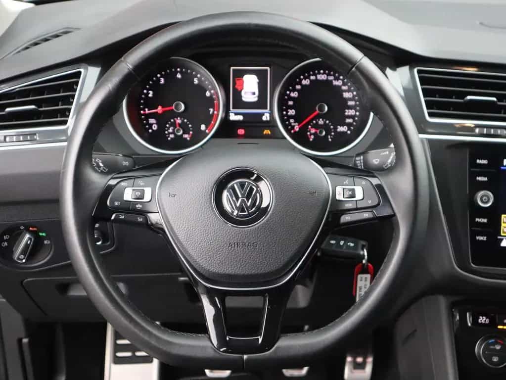 Volkswagen Tiguan 1.5 16V TSI Join LED Navi ACC PDC AHK 12/2018-photo-22